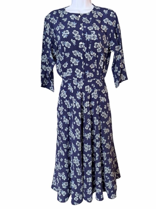 Ralph Lauren Dresses & Skirts - Ralph Lauren Y2K Silk Floral Midi Dress Women’s 4 Navy Button Front 3/4 Sleeve